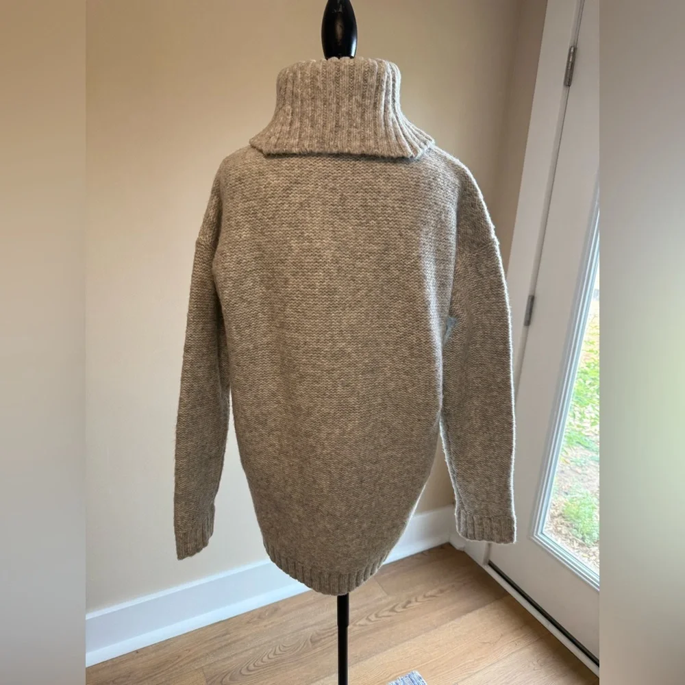 Michael Kors Light Gray Knit‎ Sweater